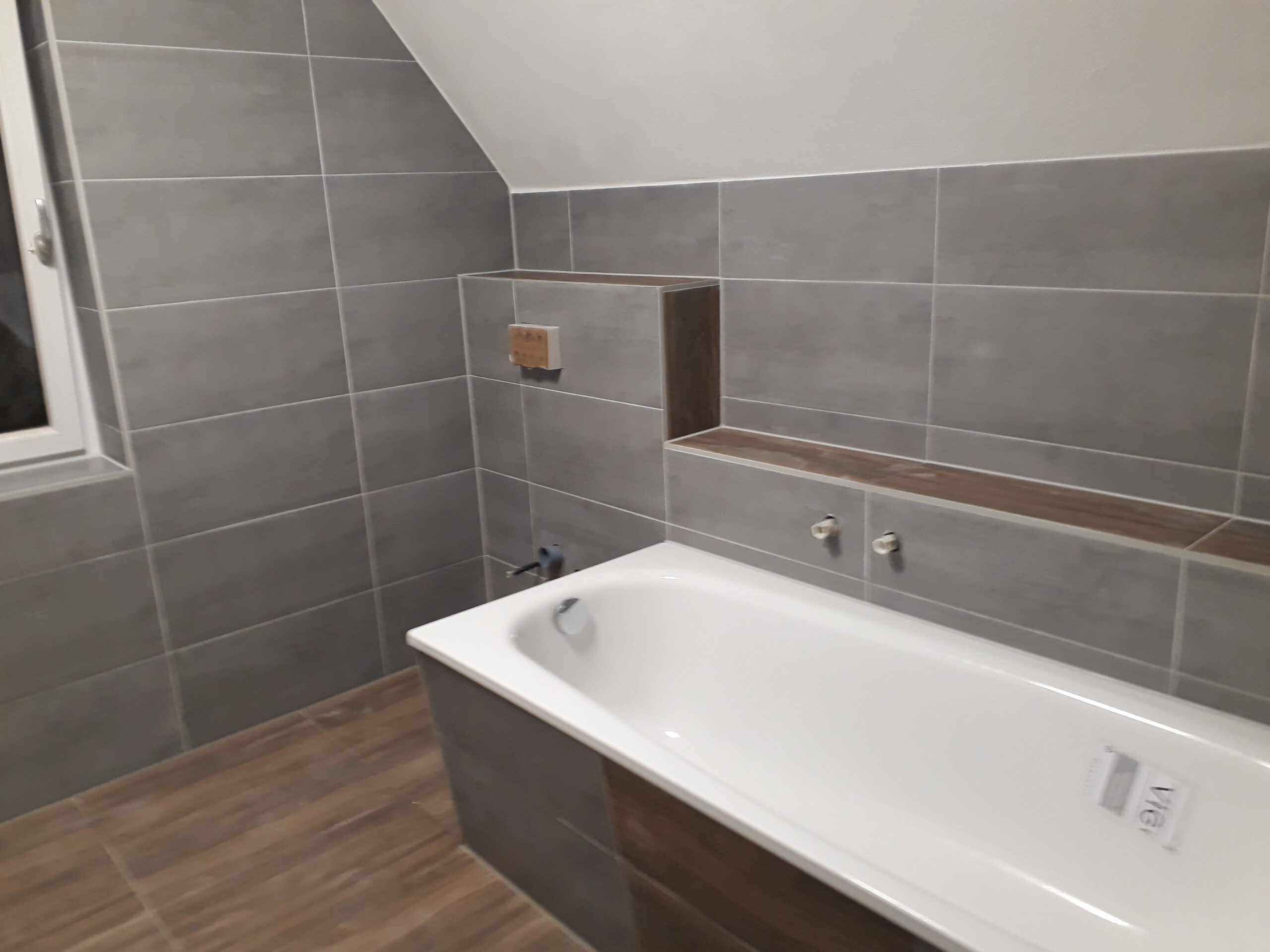 Oderwitz Bad Wanne und Fenster